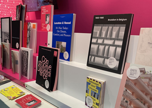 DAM Architectural Book Award Buchmessenstand auf der Frankfurter Buchmesse 2025